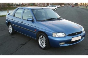 Tuning Ford Escort - Pare-chocs, ailes, Phares Angel Eyes, les pilotes