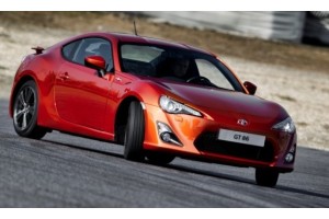 Toyota GT 86 kits carrosserie, les phares et pilotes